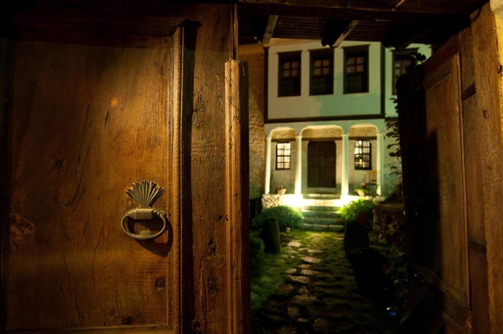 Vergoula'S Mansion Кастория Экстерьер фото