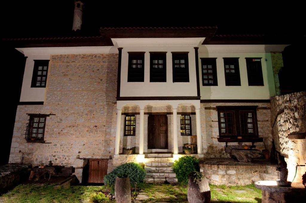 Vergoula'S Mansion Кастория Экстерьер фото